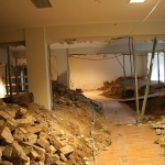 Griovimo ir demontavimo darbai vienoje iš bibliotekos skaityklų, 2009 m. kovo 5 d.